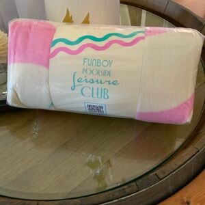 Funboy Poolside Leisure Club Beach Towel – NEW
